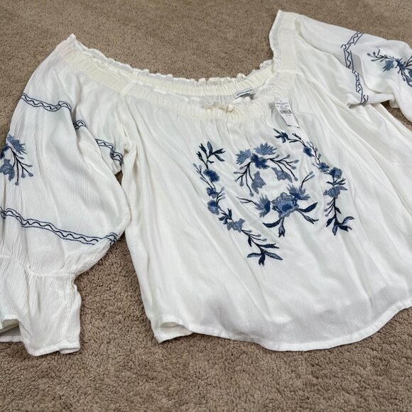 American Eagle Shirt Womens XXL White Embroidered Bohemian Off Shoulder Crop NWT - Picture 4 of 11